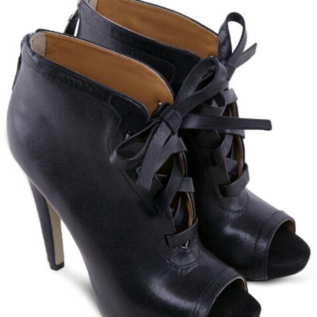 nine west tie up heels