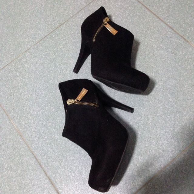 Christian siriano clearance booties