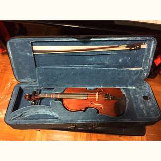 Beginner's Violin (Half Sized) / Violin Case