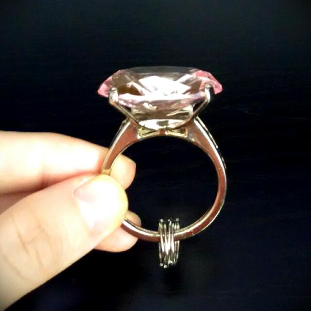 diamond ring keyring