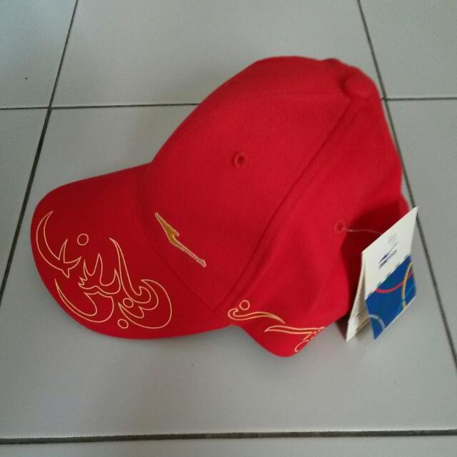 Cap (Category: Activewear) located in Singapore. Submitted by tan1 (Listing ID 8140635, Image 2). Description: BNWT.