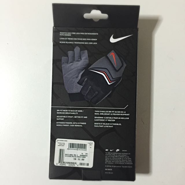 Nike Men s Core Lock Training Gloves Men s Fashion Activewear on Carousell