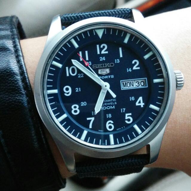 seiko snzg11