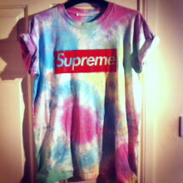 supreme tie dye shirt