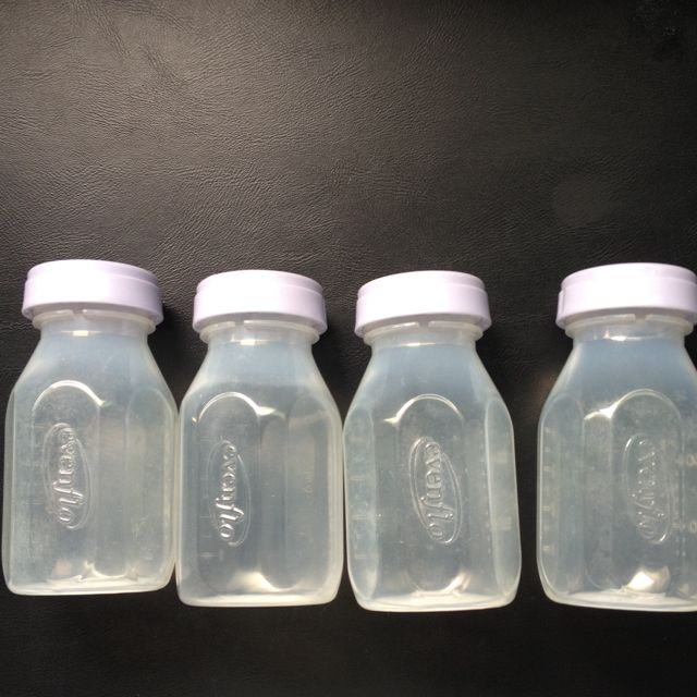 evenflo milk storage bottles