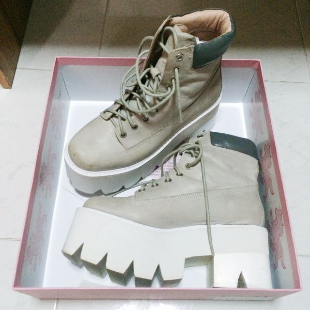Jeffrey Campbell Nirvana Boot Women s Fashion Bottoms Other Bottoms on Carousell