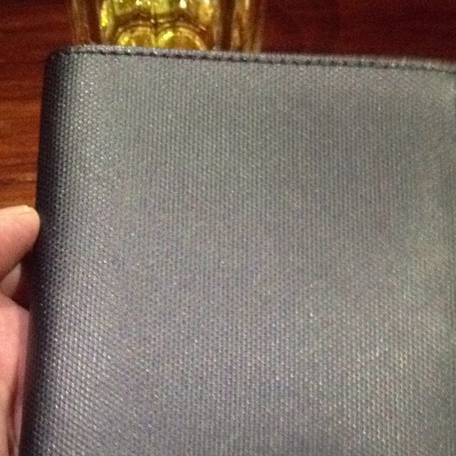 Tumi Passport Wallet, Luxury on Carousell