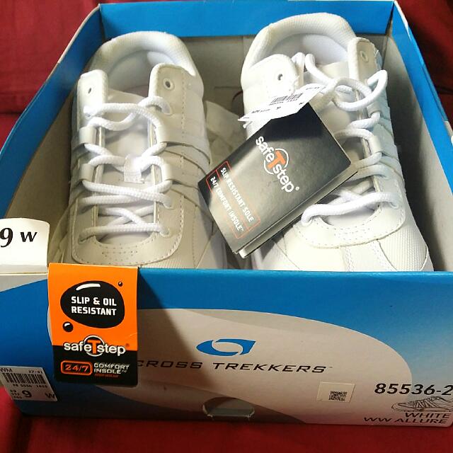 cross trekkers tennis shoes