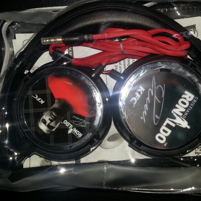 Kfc free earphones deals