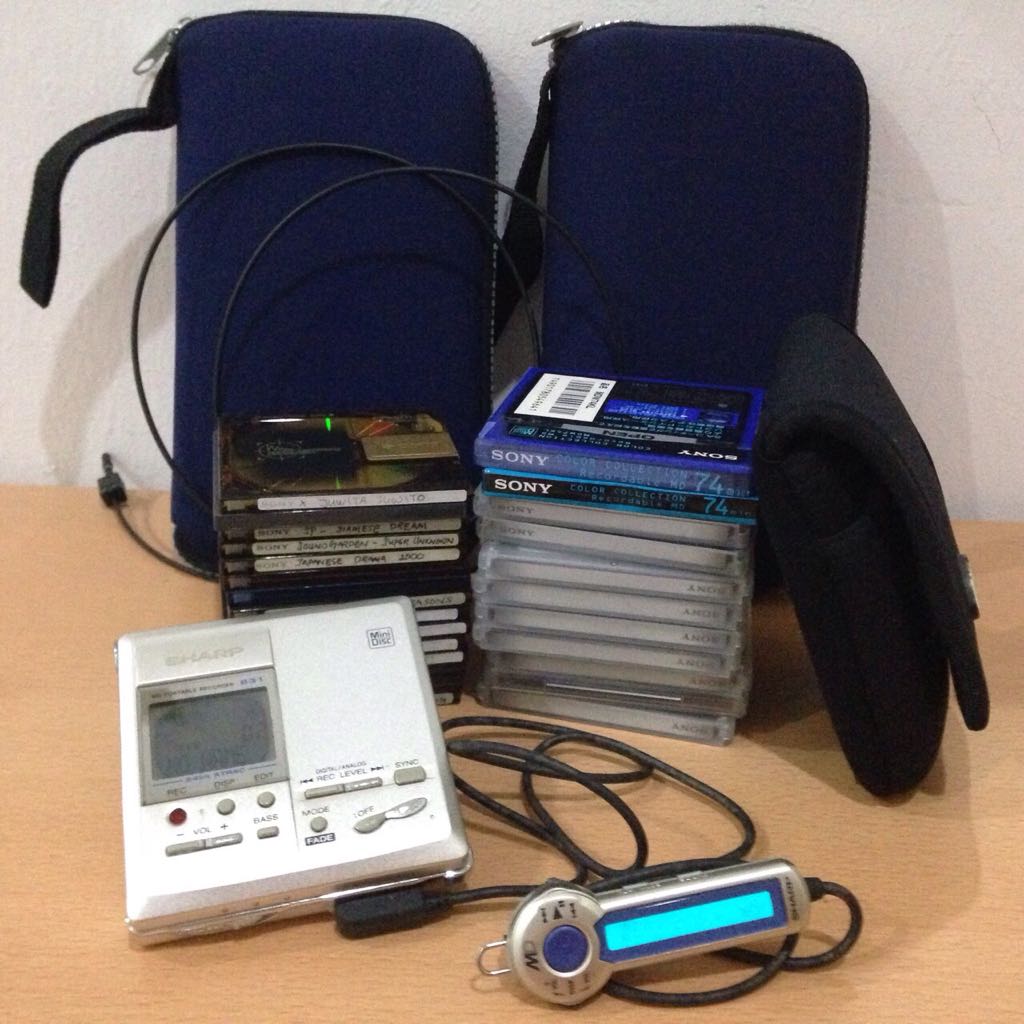Used Sharp Minidisc Player/Recorder MDMT831 And MD Collection, Audio
