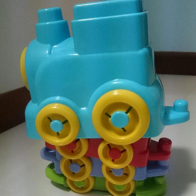 elc wooden stacking train