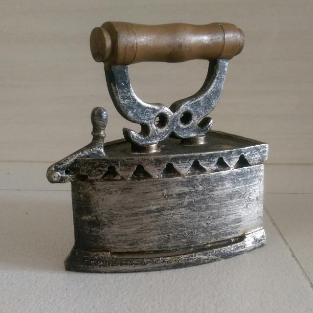 Old School Iron Vintage Collectibles On Carousell