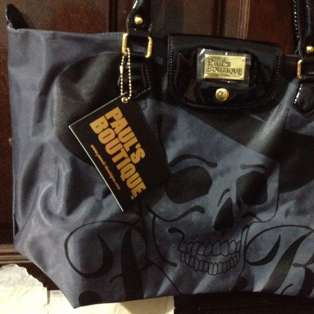 Paul's boutique skull outlet bag