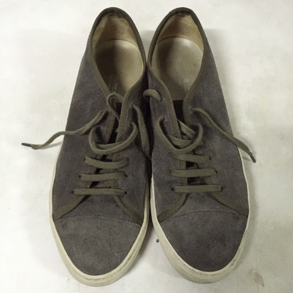 COMMON PROJECT (Category: Sneakers) located in Singapore. Submitted by thewhitebox (Listing ID 7690521, Image 3). Description: .