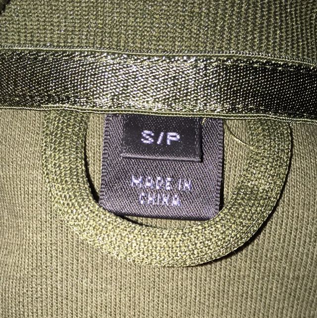 Y3 Jacket (Category: Belt bags, Clutches and Pouches) located in Singapore. Submitted by keep4what (Listing ID 9293598, Image 3). Description: .
