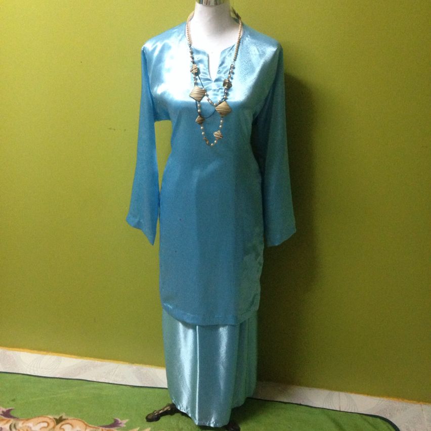Baju Kurung Satin Muslimah Fashion On Carousell