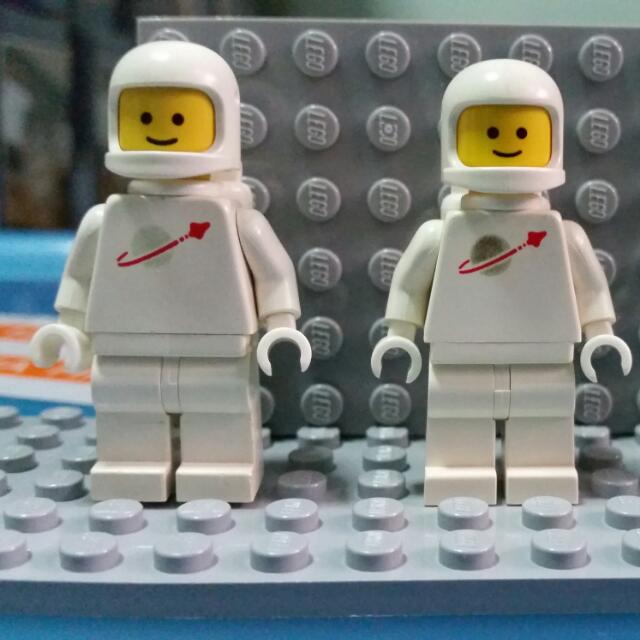 lego white spaceman