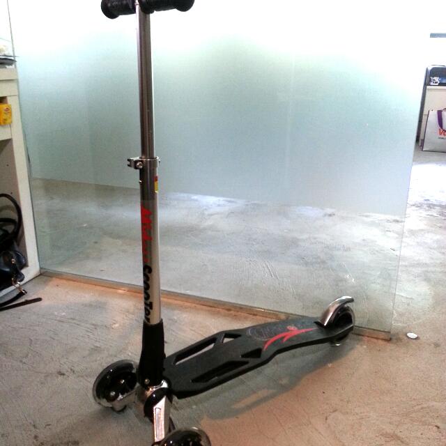 3 wheel kick hotsell scooter for adults