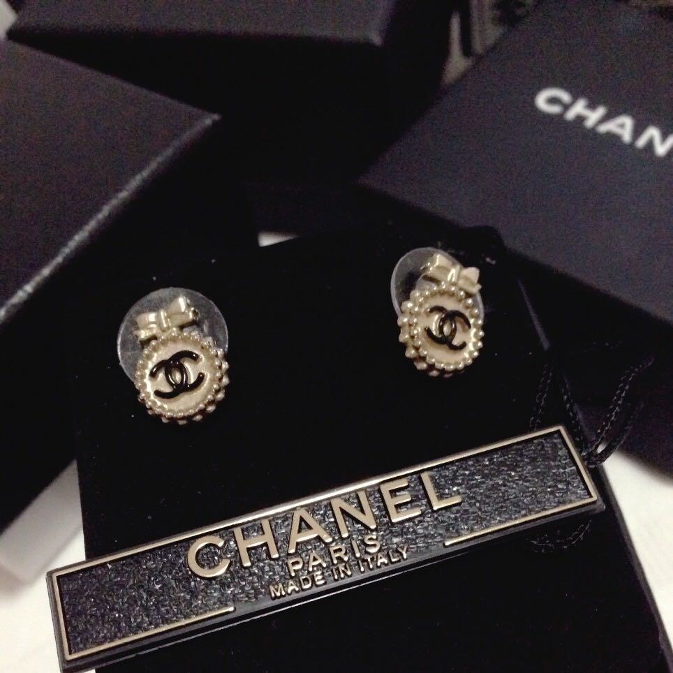 Almost BNIB Chanel Ear Cuffs, Luxury, Accessories on Carousell