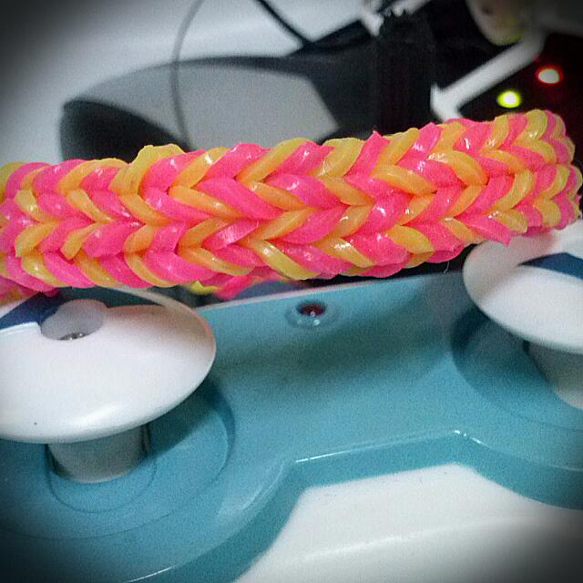 Rainbow Loom Hexafish Bracelet Design