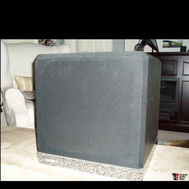 Velodyne Servo F-1200 Subwoofer 