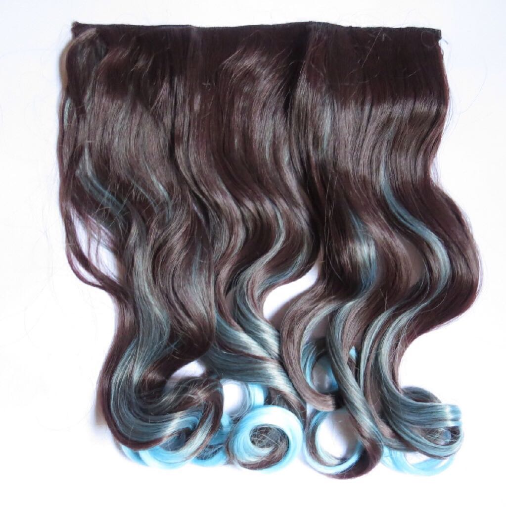 Black Light Blue Ombre Hair Extension Women S Fashion On Carousell