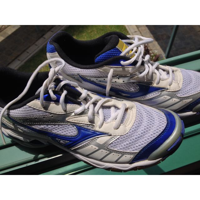 Mizuno badminton shoes 2014 discount