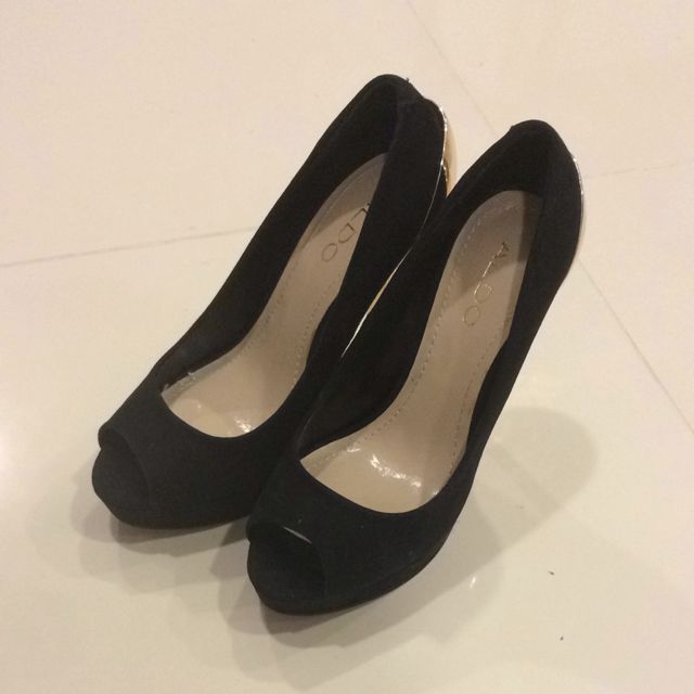 aldo black and gold heels