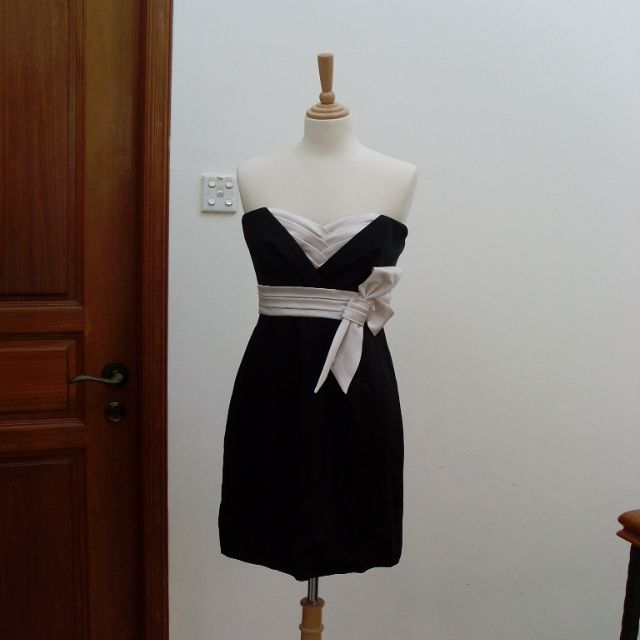 bcbg black white dress