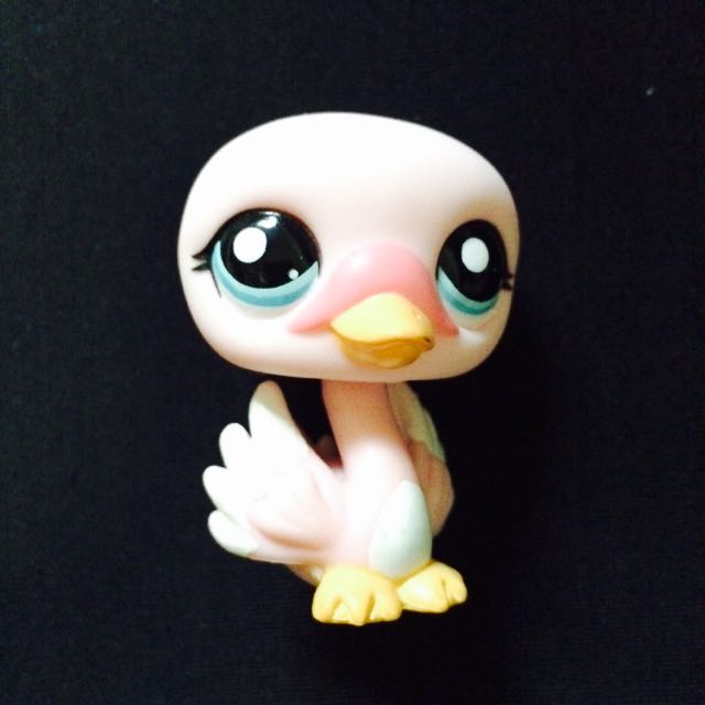 authentic littlest pet shop