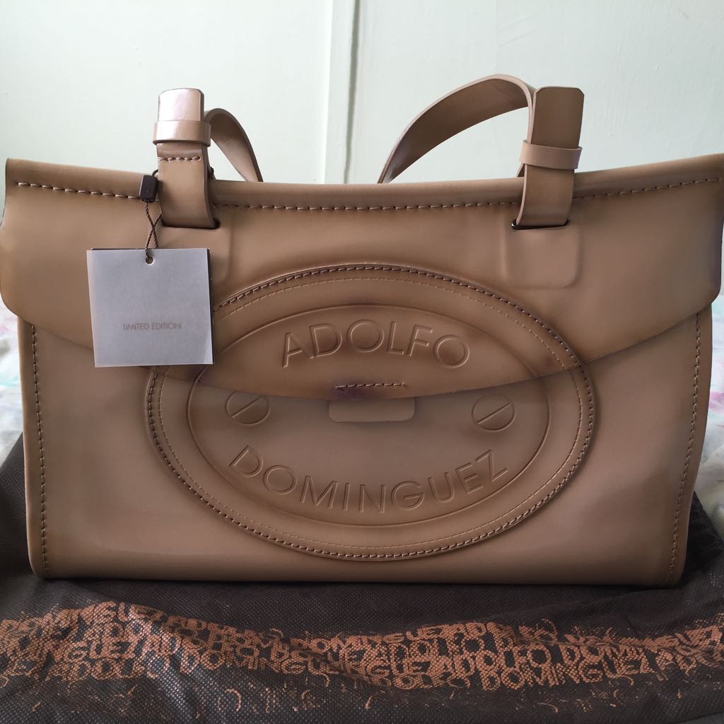 Adolfo dominguez bags store