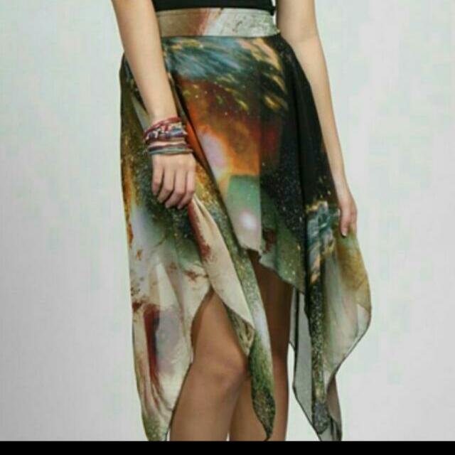 Galaxy asymmetrical skirt deals