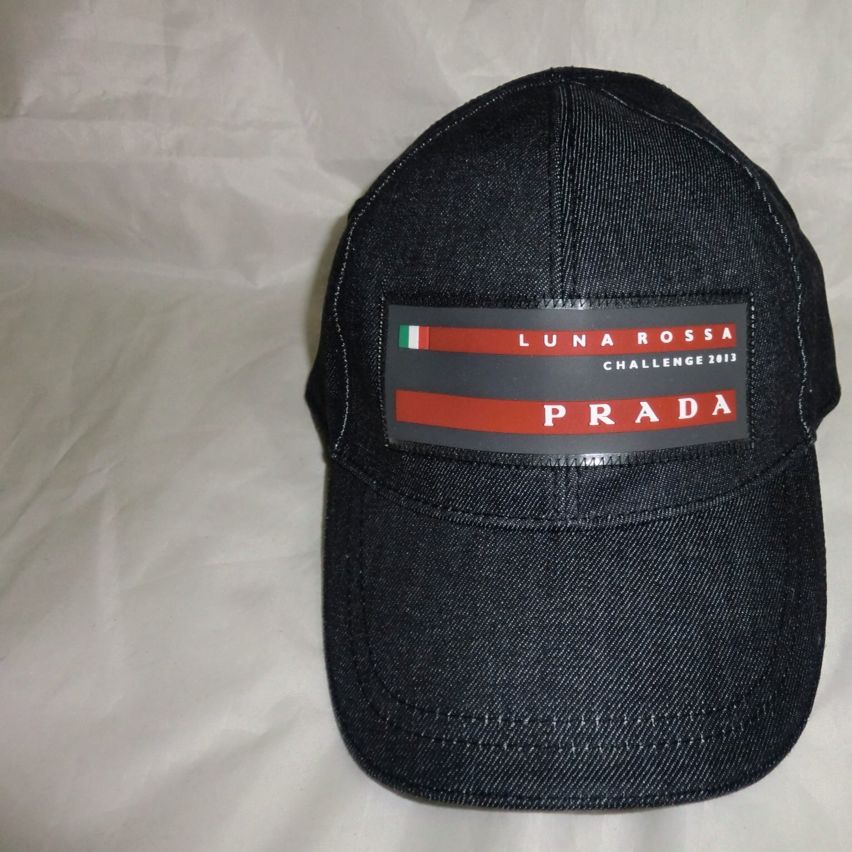 prada luna rossa cap