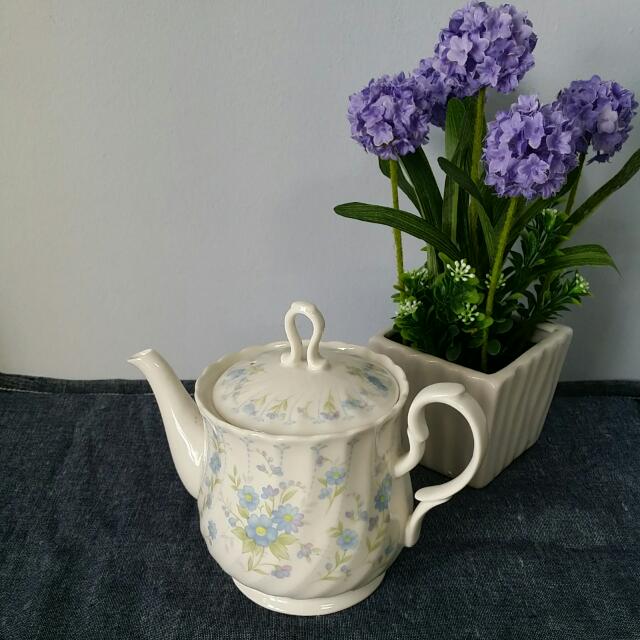 Japan Floral Teapot YAMAKA Fashion Bone purple lavender vintage 