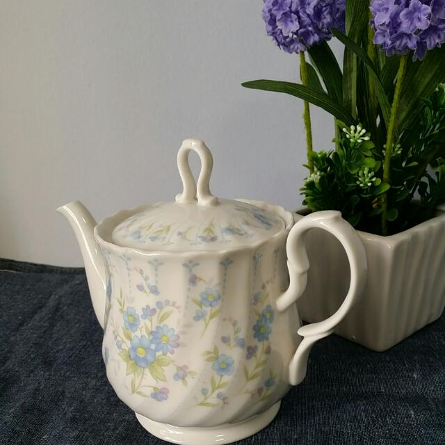 Japan Floral Teapot YAMAKA Fashion Bone purple lavender vintage 