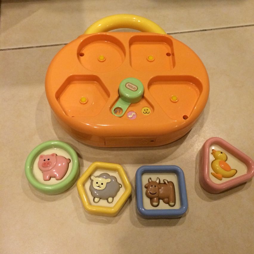 tolo musical shape sorter