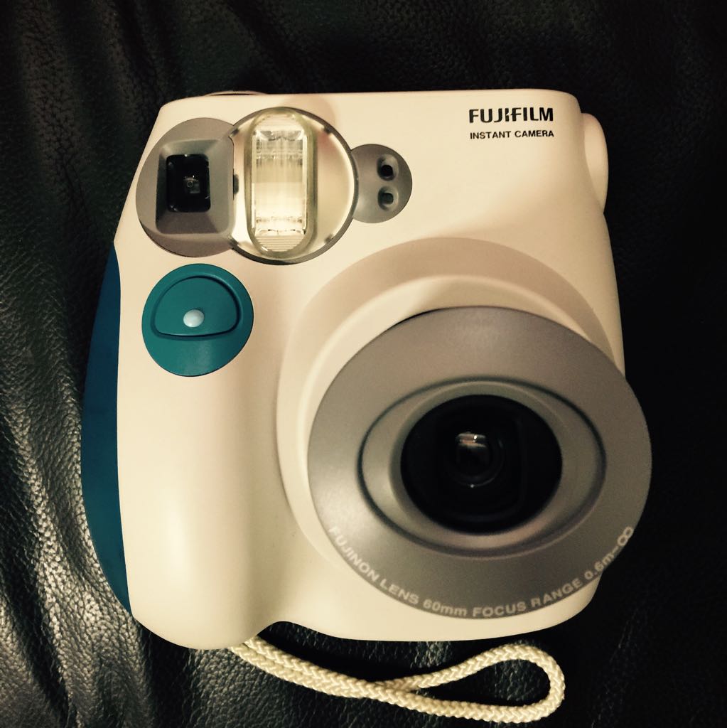 Fuji Polaroid Camera Mini 7s, Photography, Cameras on Carousell