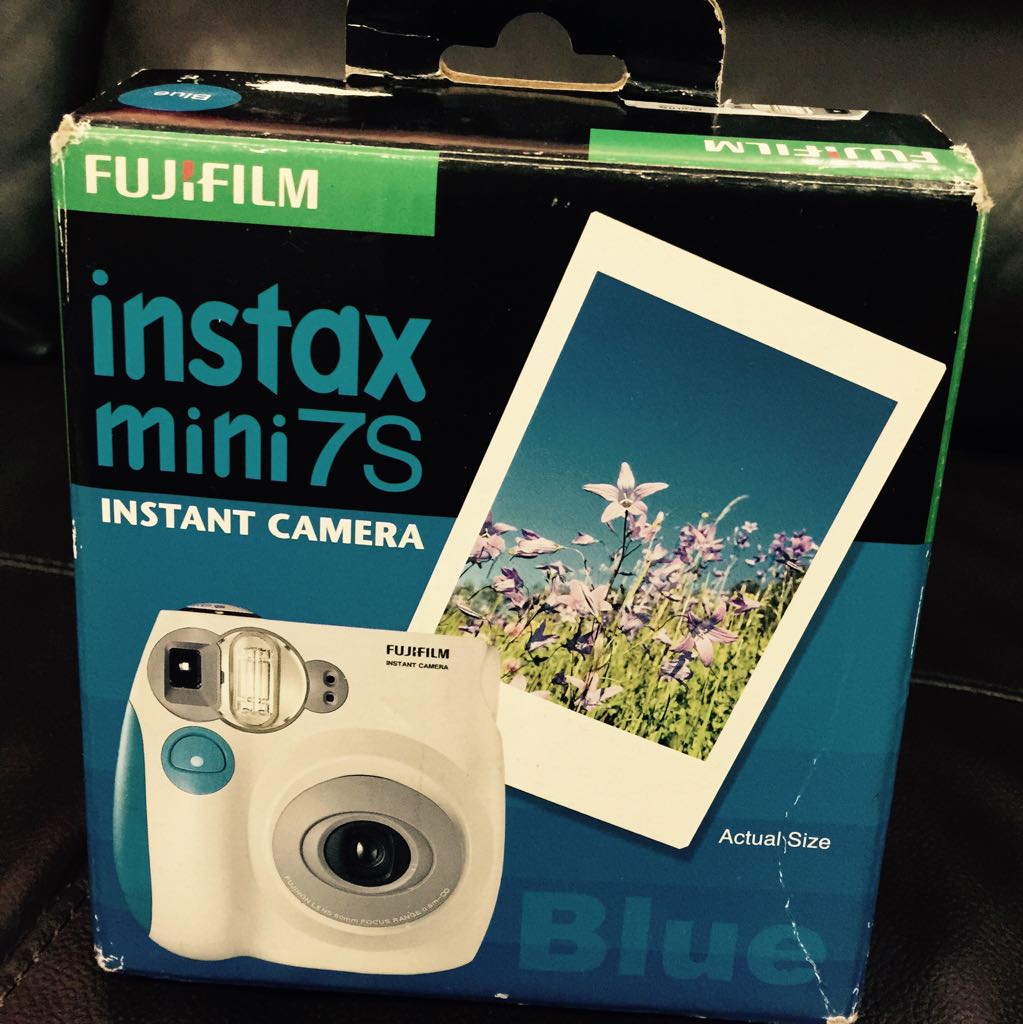 Fuji Polaroid Camera Mini 7s, Photography, Cameras on Carousell
