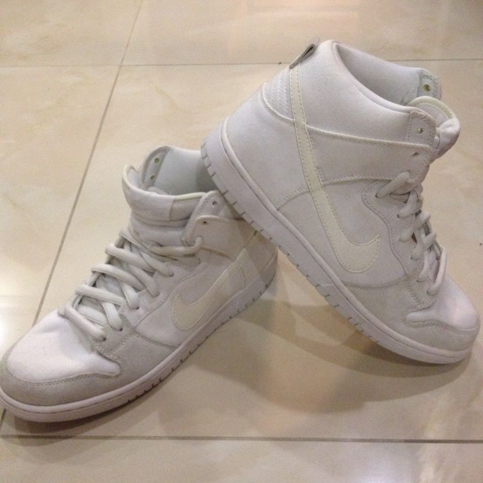 Nike SB Dunk High Cut Shoes (WHITE), Sports on Carousell