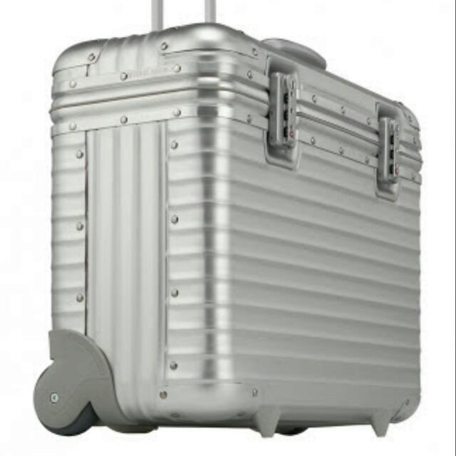 rimowa 37l