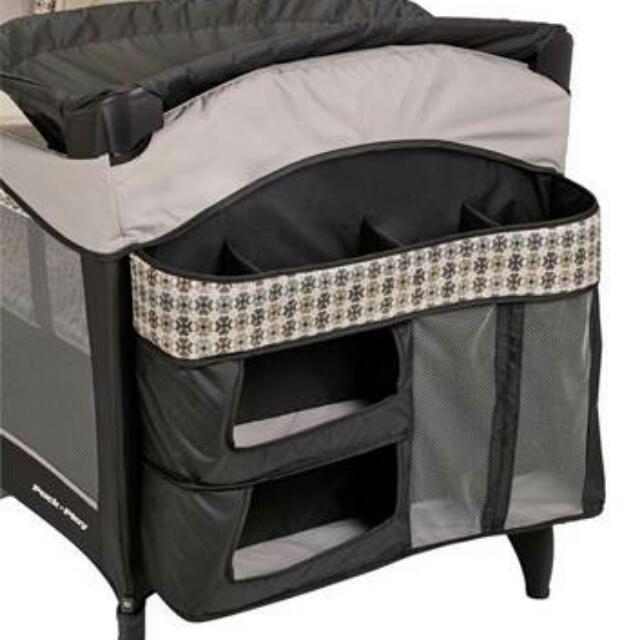 Graco Pack And Play With Newborn Napper Elite And Mp3 Docking Station