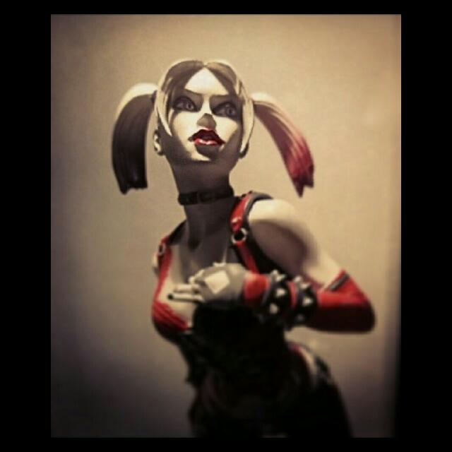 DC Collectibles Batman Arkham City Statue Harley Quinn 1st Edition