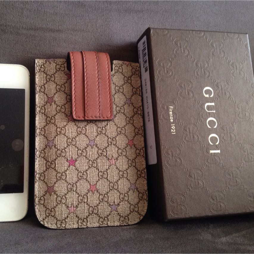 Gucci Handphone Pouch