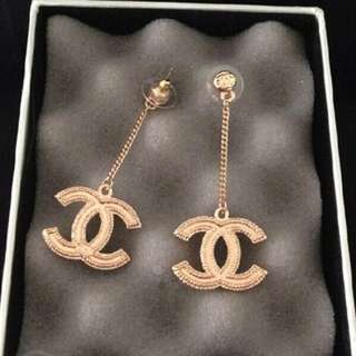 Chanel Gold Earring