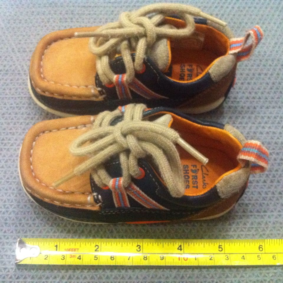 clarks shoes size 11
