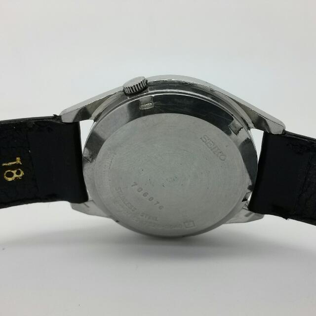 Seiko 5 706076 top