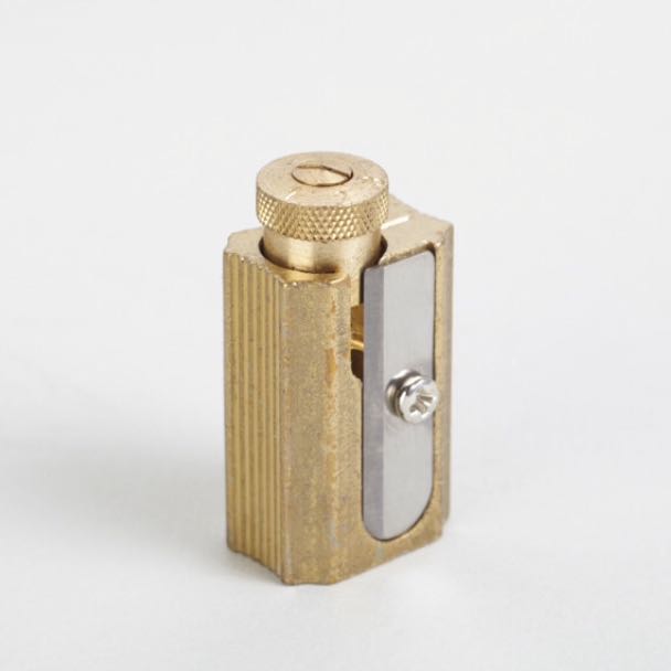 Adjustable Brass Sharpener (Category: Cardio & Fitness Machines) located in Singapore. Submitted by winniel (Listing ID 10306239, Image 2). Description: .
