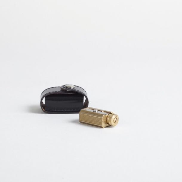 Adjustable Brass Sharpener (Category: Cardio & Fitness Machines) located in Singapore. Submitted by winniel (Listing ID 10306239, Image 1). Description: .