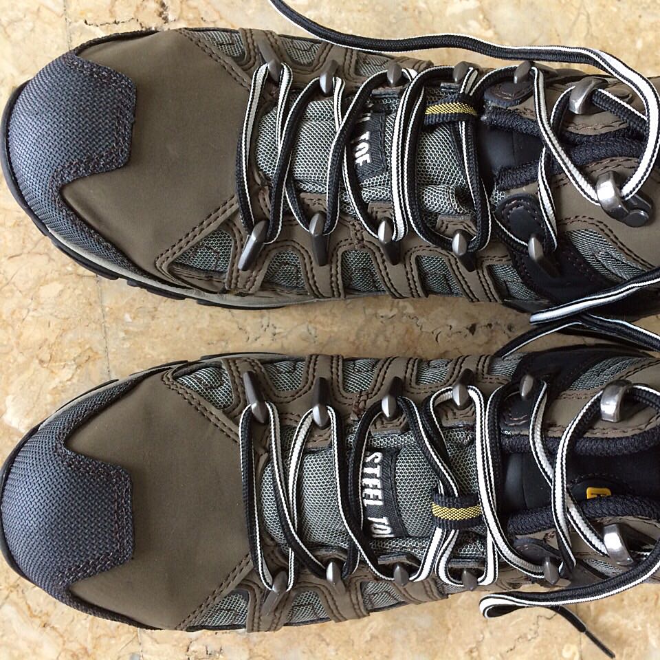 Original Caterpillar Shoes !, Men's Fashion on Carousell