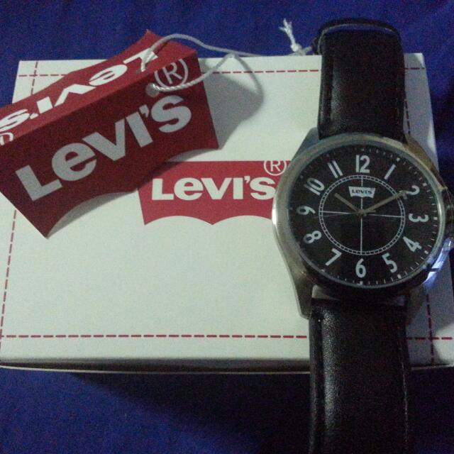 levis wrist watch